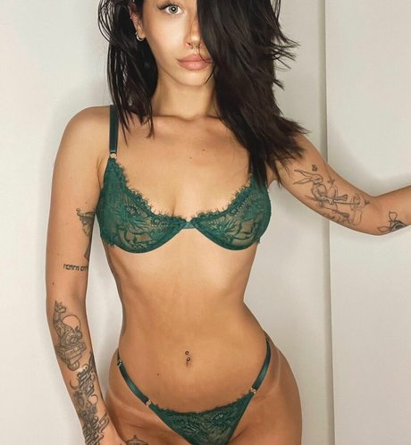 Hoshen Vera Bar ポルノスター パーフェクト 画像