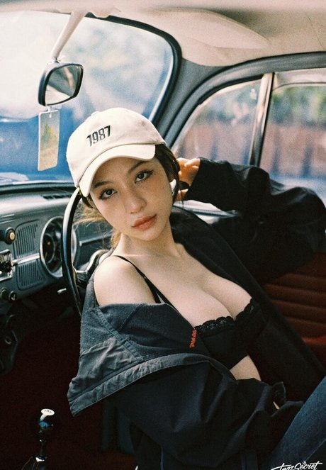 赤毛の熟女オンリーファンズ ホット 写真