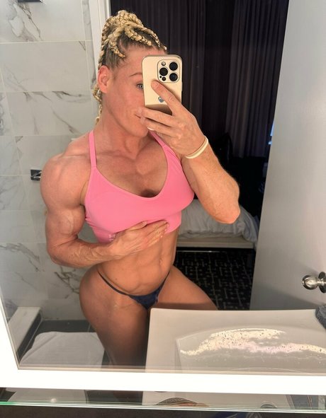 Denise Herber ポルノモデル 画像