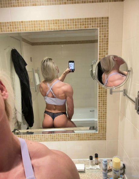 Denise Herber トップモデル 写真
