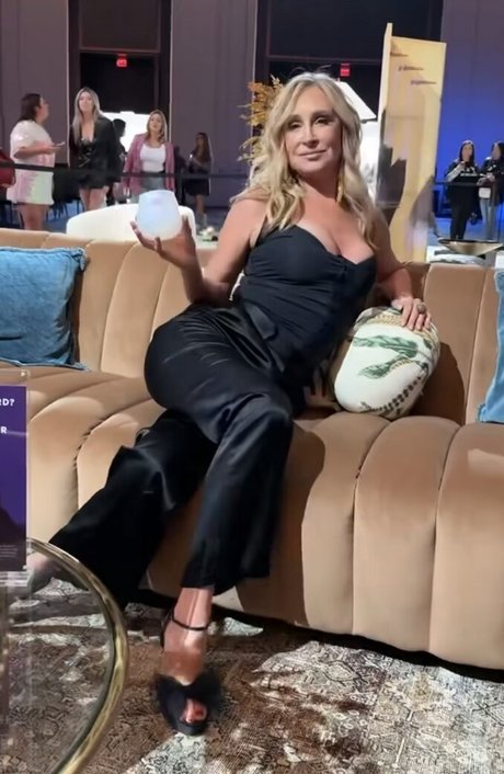Sonja Morgan エロティックなスター 写真