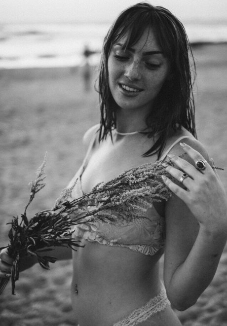 Jasmin Riechart ポルノスター 独占 写真