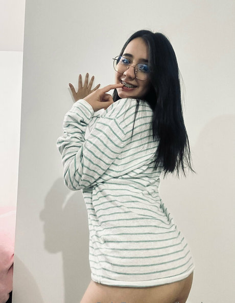セクシーなアジア人オンリーファンズ パーフェクト 画像