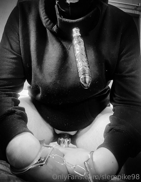slempike98 ポルノスター ヌード ギャラリー