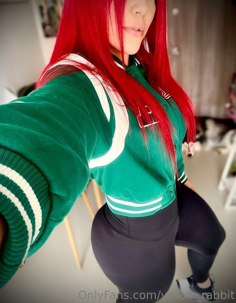 yessik rabbit 美しいモデル 画像