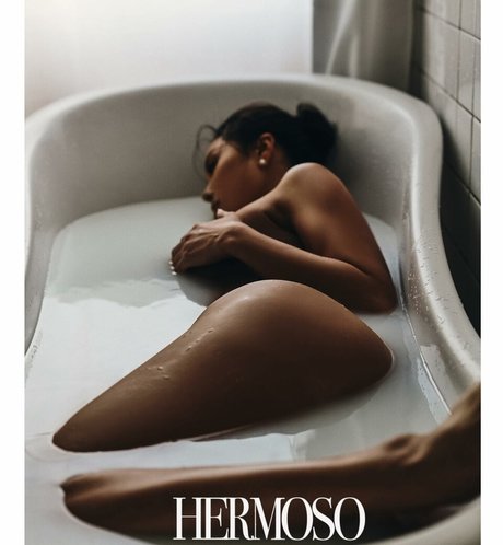 ShinyooJeong トップモデル 写真