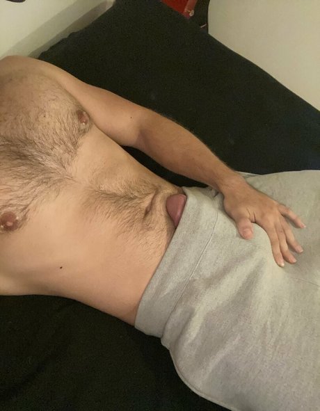 ティットファックオンリーファンズ セクシーヌード 写真