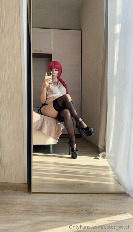 ester witch エロティックなスター 写真