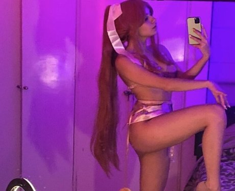 Shibuia アート女優 写真