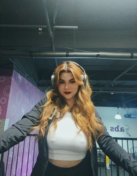 Jessikaaxoxo アダルトモデル 写真