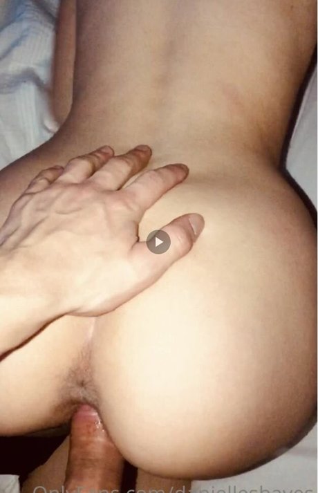 Danielleshayes ポルノスター 写真