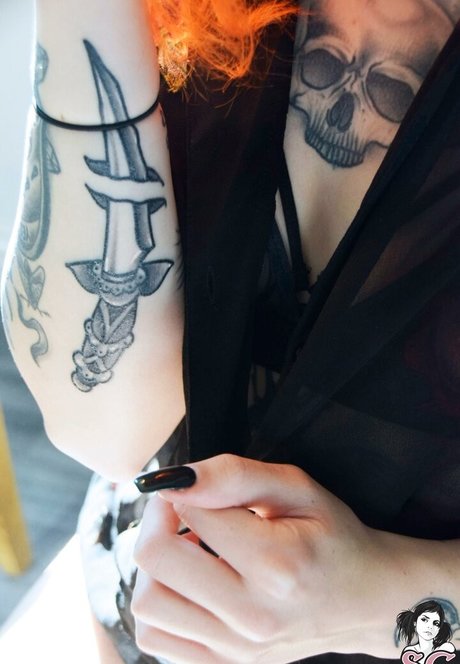 ティーンフィスティングオンリーファンズ セックス ギャラリー