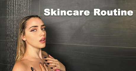 avaajayde トップ女優 写真