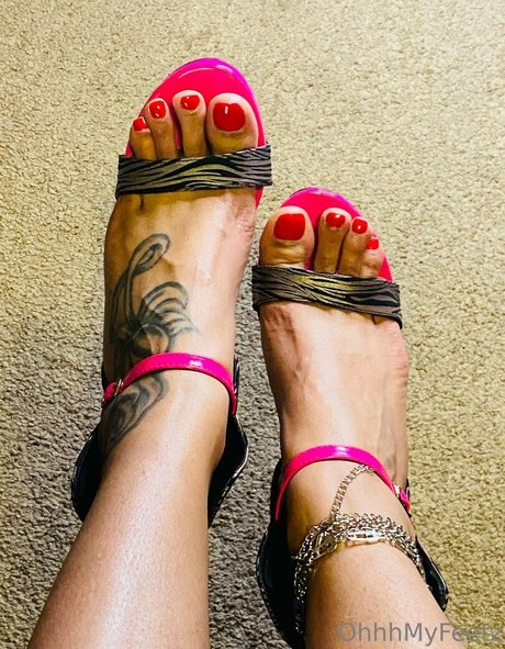 ohhhmyfeetz セックス女優 ギャラリー