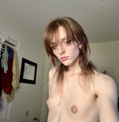 Daychain ポルノスター 独占 ギャラリー