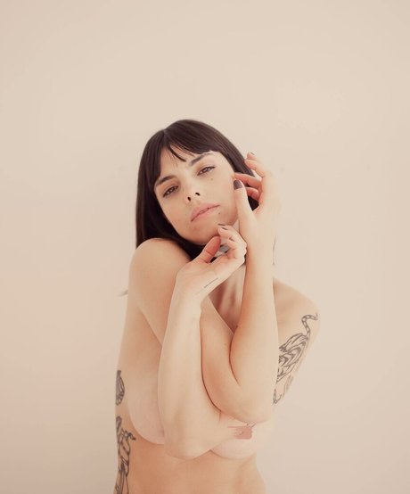 美しいラテン系オンリーファンズ 無料xxx 写真