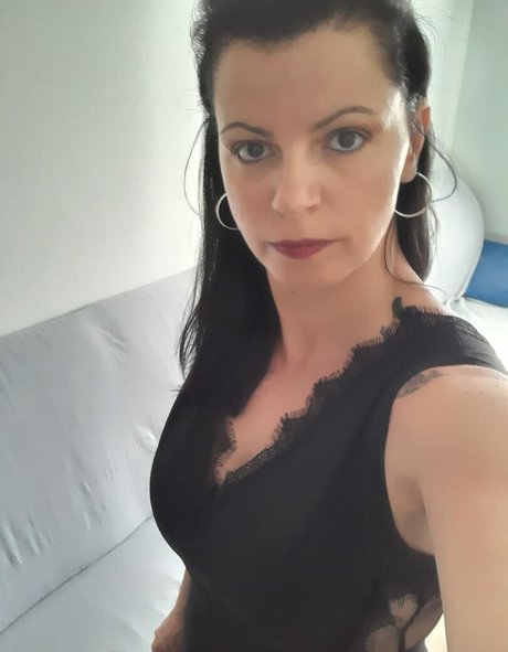 Nina Roca ポルノスター ヌード 写真