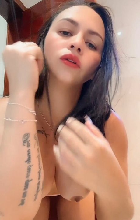 Anny Oliver ポルノスター 可愛い 写真