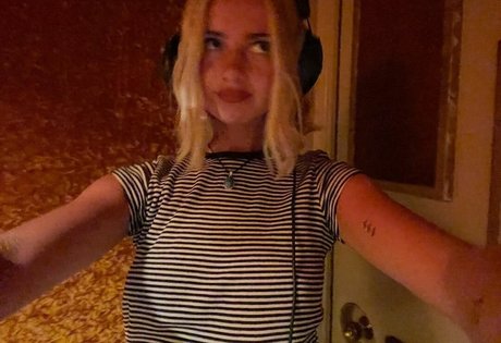 Claire Rosinkranz ホットなポルノスター 写真