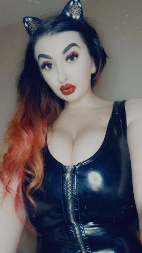 asmr POV オンリーファンズ トップ 写真