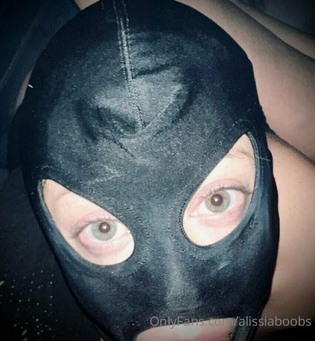 alissiaboobs ポルノスター 独占 写真