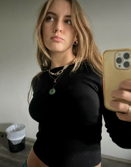emma walkerx 最高のモデル 画像