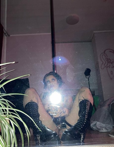 sweetthole ポルノモデル 画像