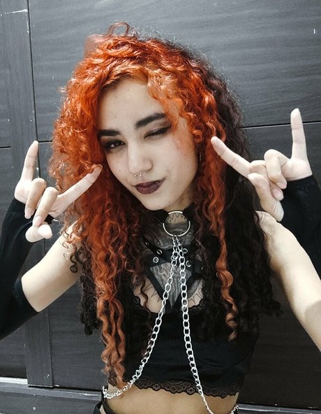 callme kyo ヌードのポルノスター 写真