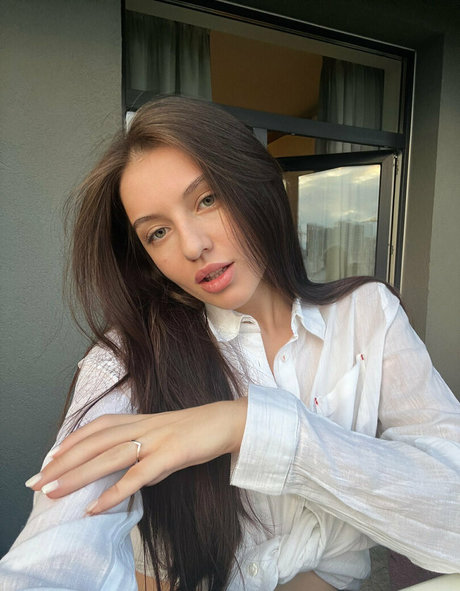 lanaannx ポルノスター 画像