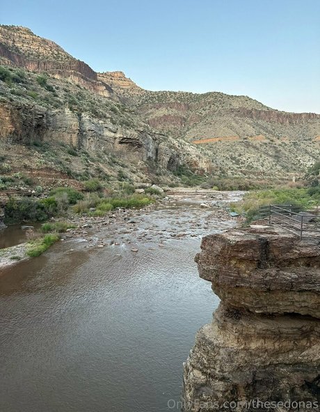 thesedonas 裸のスター 写真