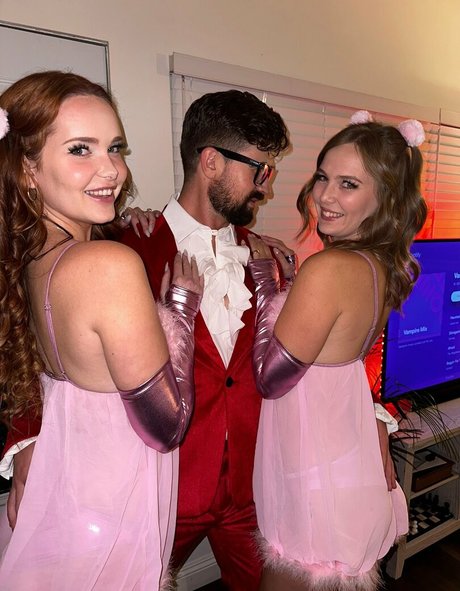 thesedonas エロティックモデル 写真
