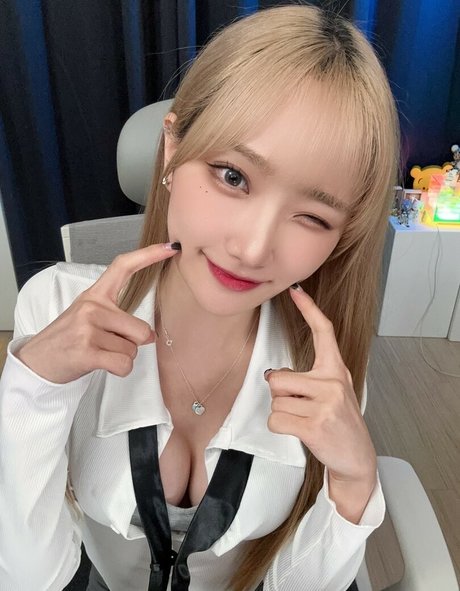 Woojungx4 トップ女優 写真