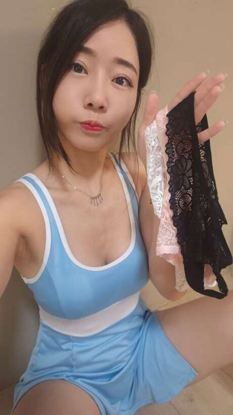 ディープスロート POV オンリーファンズ 無料セクシー 画像