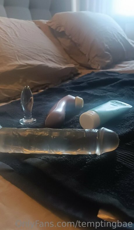 temptinbae ポルノスター 裸 写真