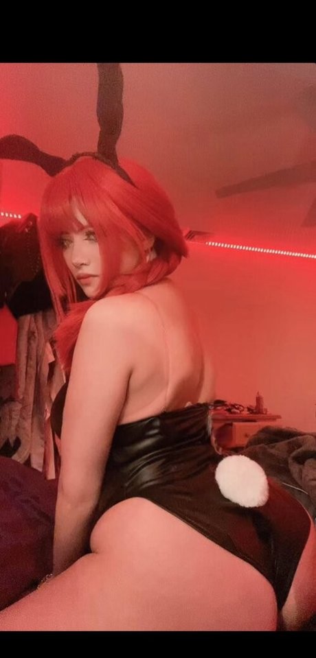 Denjis gxrlfriend ポルノモデル 写真