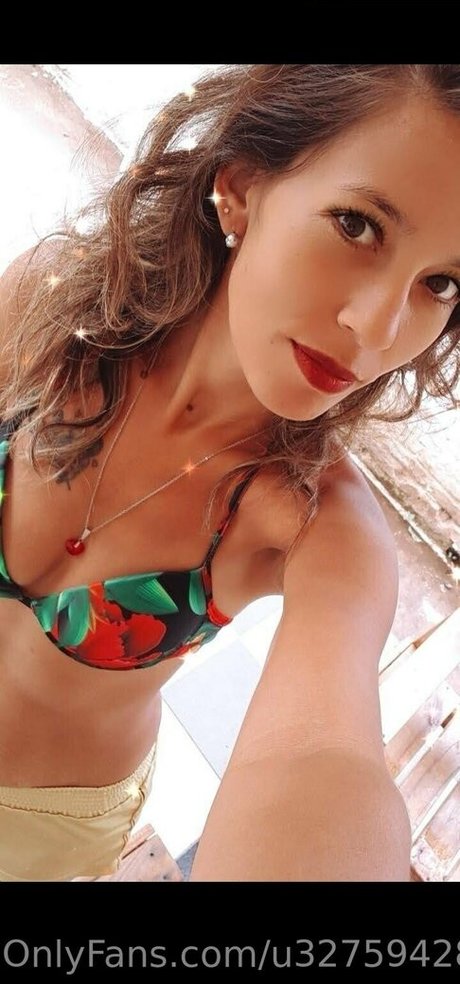 アジアの女の子限定ファン ホットxxx 画像