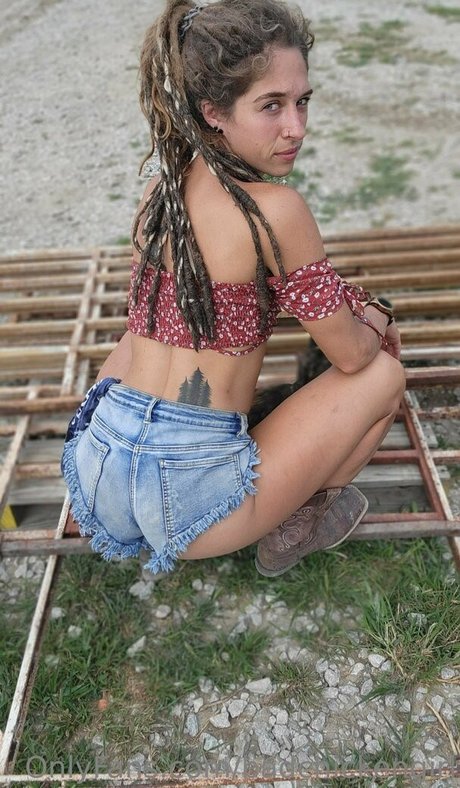 yourmomgoestocollege1980 top profile image