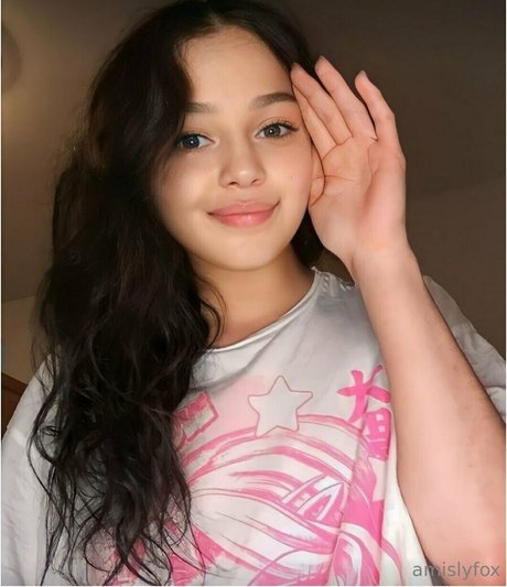 alislyfox 可愛い女優 画像