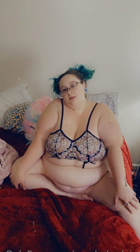 megbebadvip ポルノ女優 写真