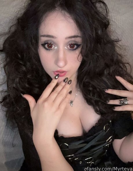 Myrteya 素敵なスター 写真