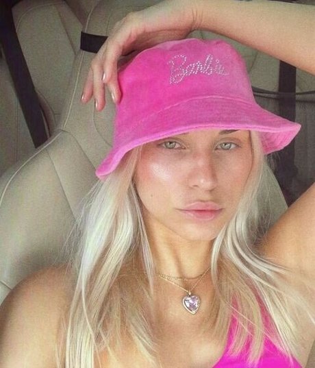 Emma Vanderhoof ポルノスター HD 写真