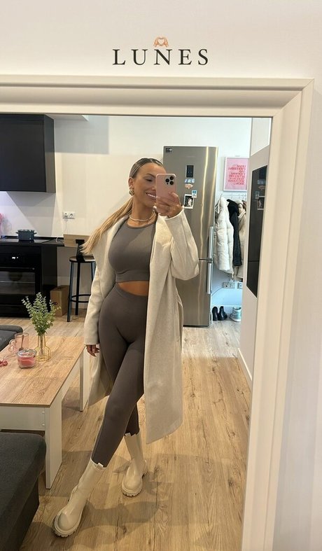 Maria Brunn 裸のモデル 画像