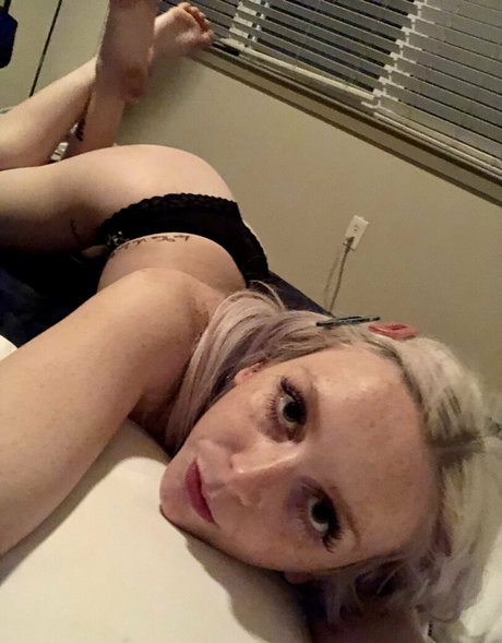 remireagan ホット女優 写真