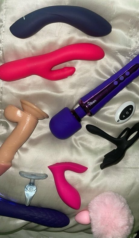 ブルネットのティーンオンリーファンズ ホットポルノ 写真