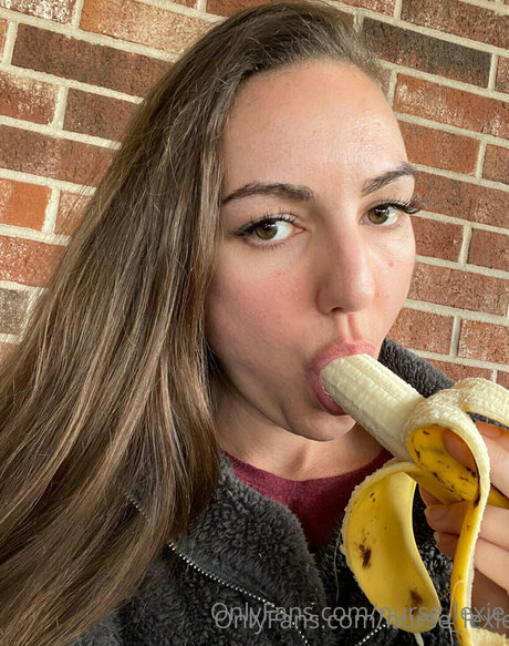 nurse lexie ポルノスター トップ 画像