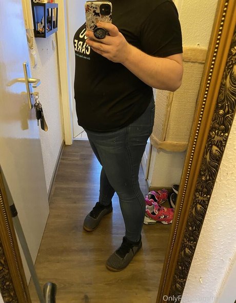 巻き毛のティーンズオンリーファンズ ポルノ ギャラリー