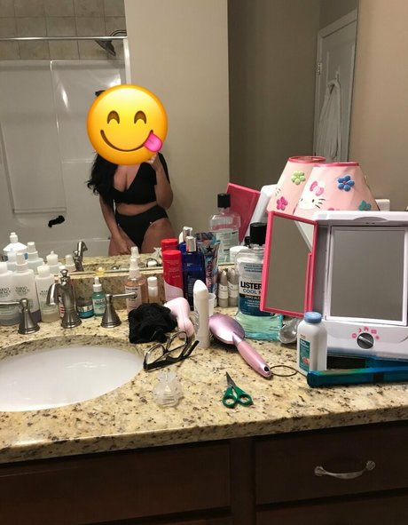 queenalana アダルトスター 画像