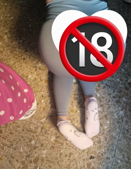 yourbluehairedwaifu ヌードモデル 画像