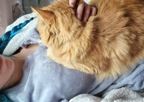 yourbluehairedwaifu トップスター ギャラリー