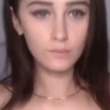 Natural Uniboobs 美しいスター 写真